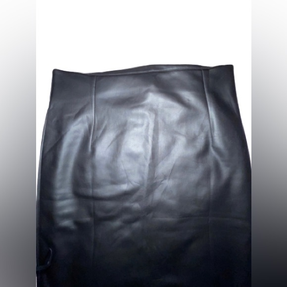 Stefano Di Roma Leather Crop Tee and Long Skirt Set - Picture 6 of 9